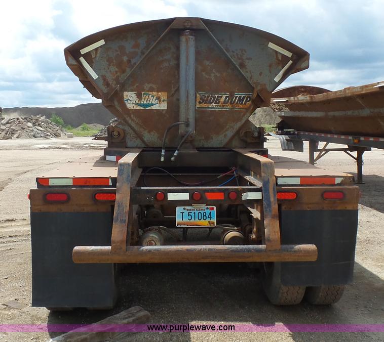 image for item J1639 1997 Smithco side dump trailer