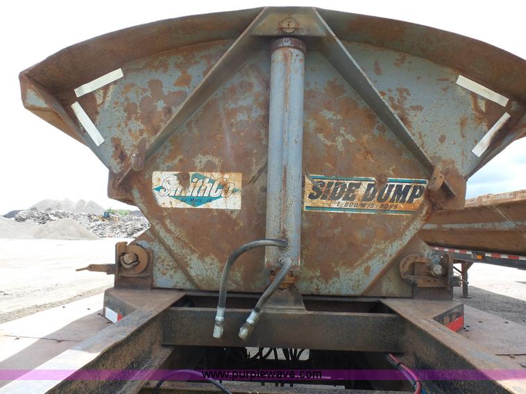 image for item J1639 1997 Smithco side dump trailer