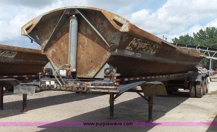 image for item J1640 1998 Smithco side dump trailer