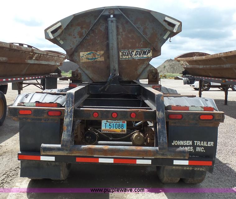 image for item J1640 1998 Smithco side dump trailer
