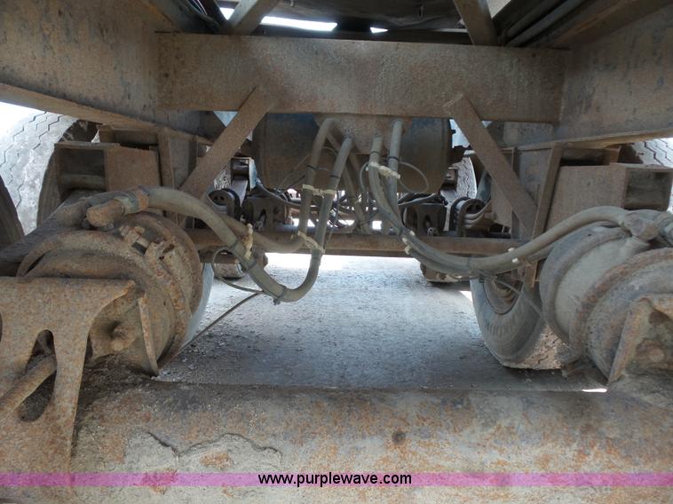 image for item J1640 1998 Smithco side dump trailer