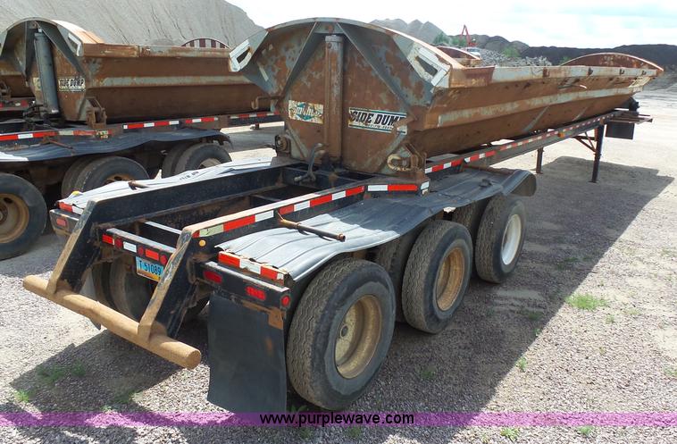 image for item J1641 1998 Smithco side dump trailer