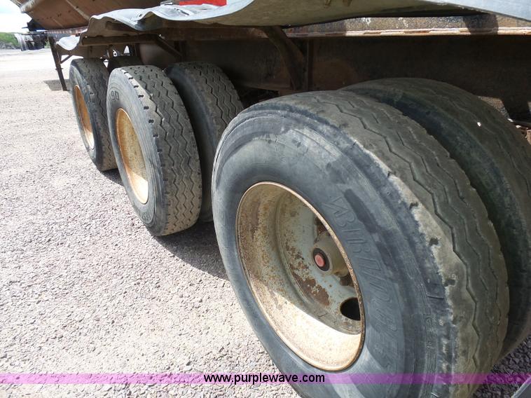 image for item J1641 1998 Smithco side dump trailer