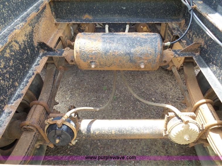 image for item J1641 1998 Smithco side dump trailer