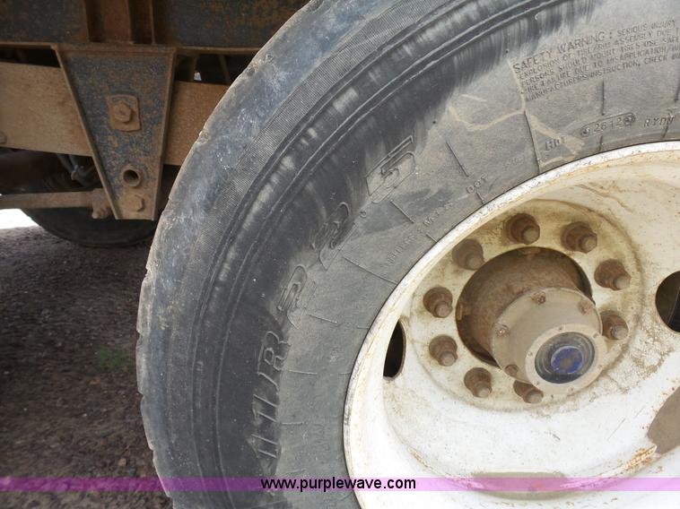 image for item J1641 1998 Smithco side dump trailer