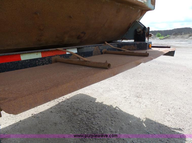 image for item J1641 1998 Smithco side dump trailer