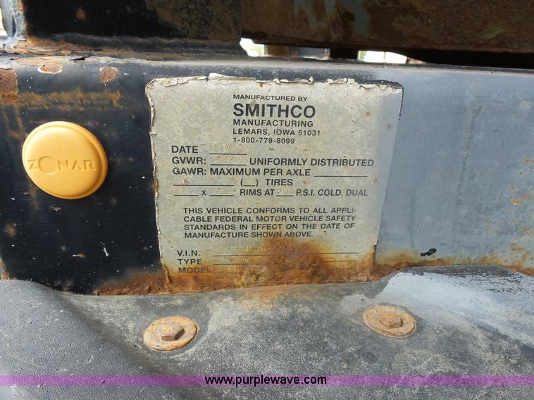 image for item J1641 1998 Smithco side dump trailer