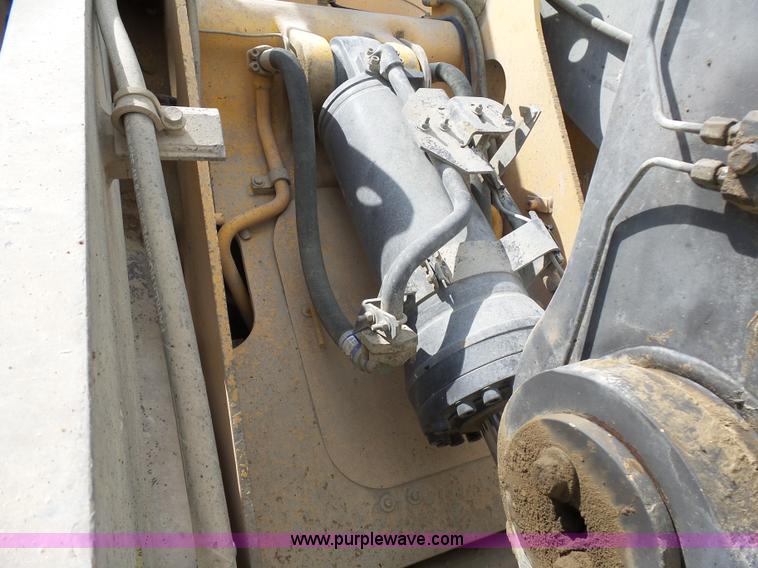 image for item J1643 1999 Volvo L90C wheel loader