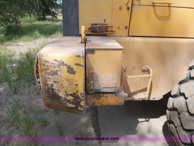 image for item J1643 1999 Volvo L90C wheel loader