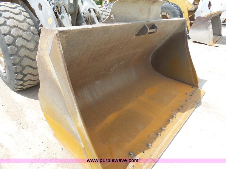 image for item J1643 1999 Volvo L90C wheel loader