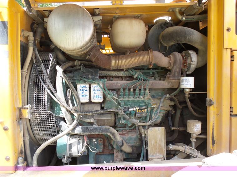 image for item J1643 1999 Volvo L90C wheel loader