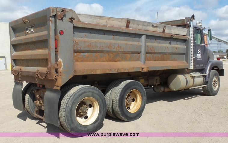 image for item J1651 1997 Volvo WG dump truck