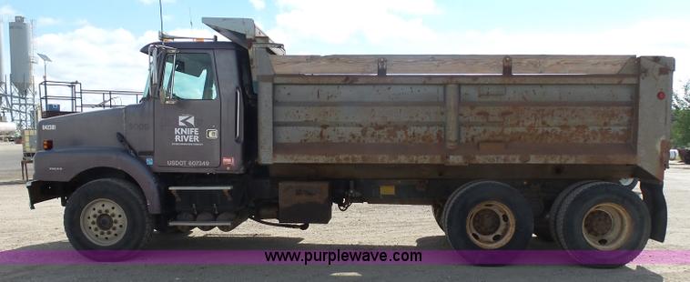 image for item J1651 1997 Volvo WG dump truck
