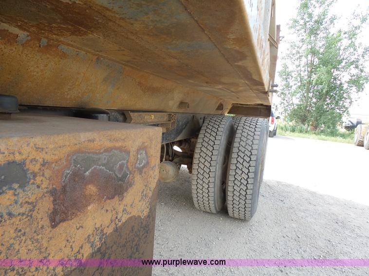 image for item J1651 1997 Volvo WG dump truck