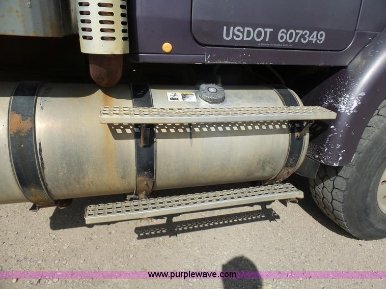 image for item J1651 1997 Volvo WG dump truck