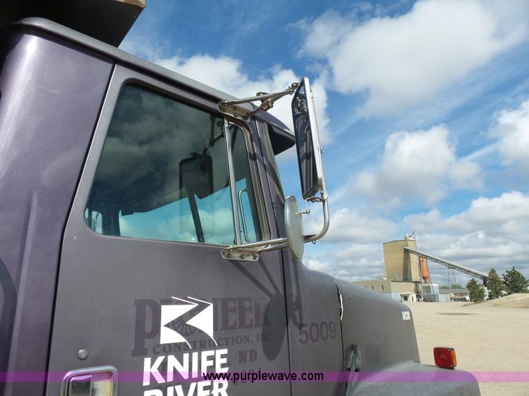 image for item J1651 1997 Volvo WG dump truck