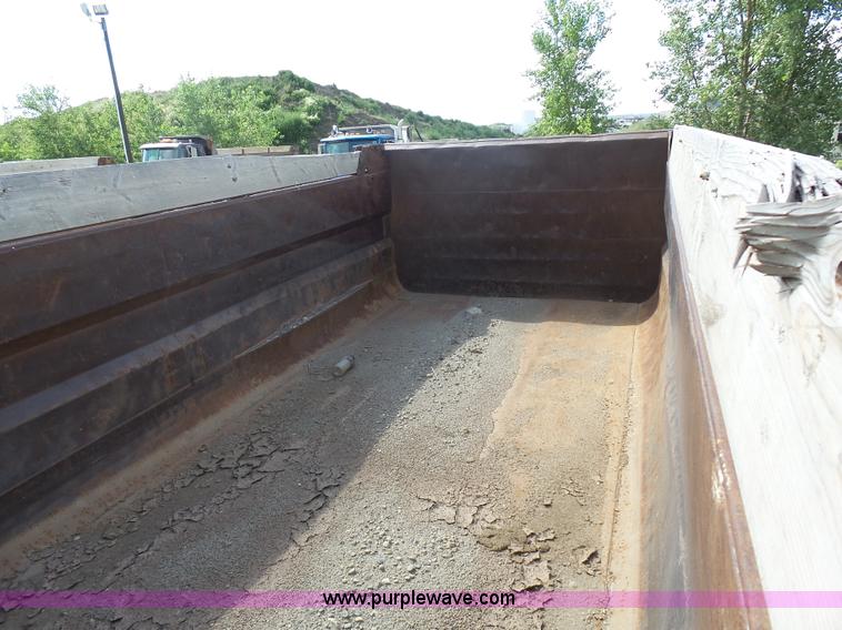 image for item J1651 1997 Volvo WG dump truck