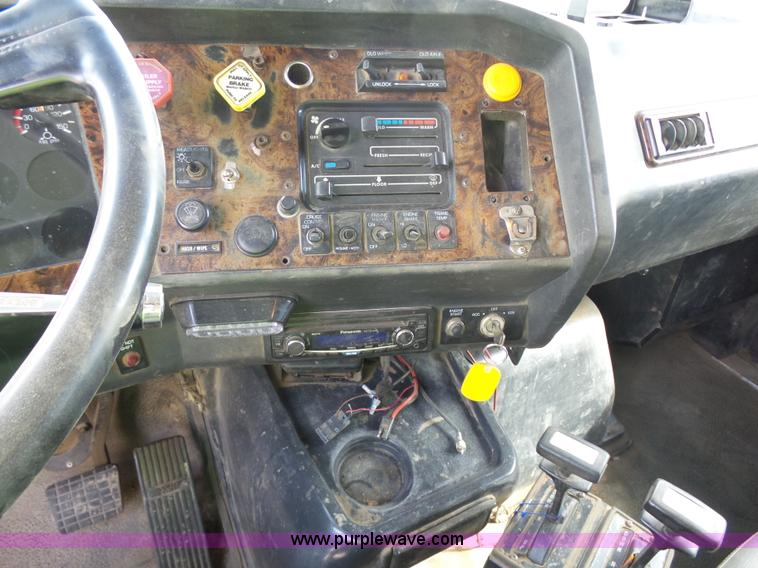 image for item J1651 1997 Volvo WG dump truck