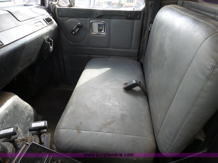 image for item J1651 1997 Volvo WG dump truck