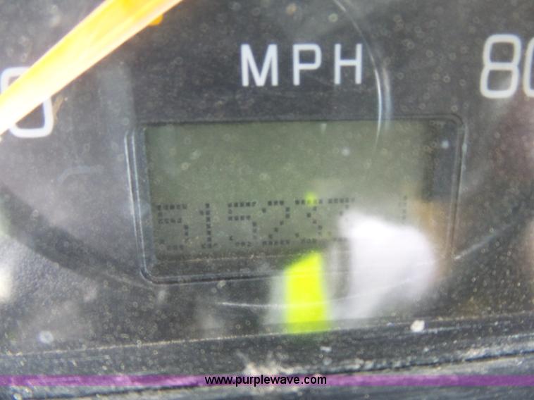 image for item J1651 1997 Volvo WG dump truck