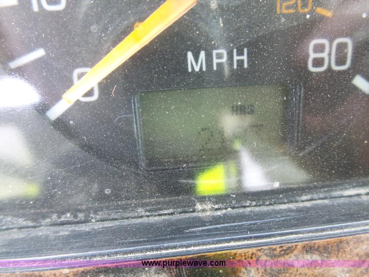 image for item J1651 1997 Volvo WG dump truck