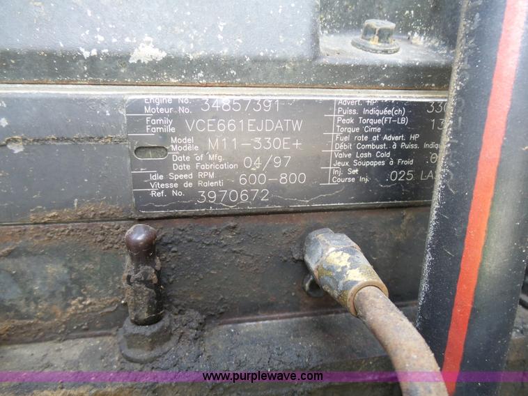 image for item J1651 1997 Volvo WG dump truck