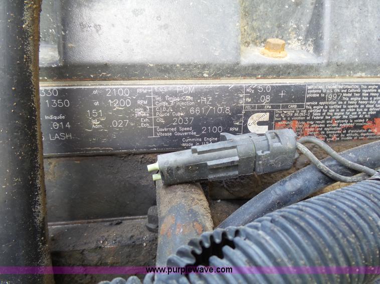 image for item J1651 1997 Volvo WG dump truck