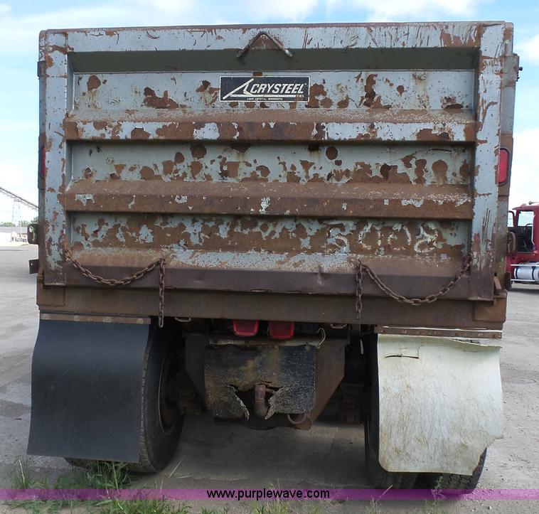 image for item J1652 1997 Volvo WG dump truck