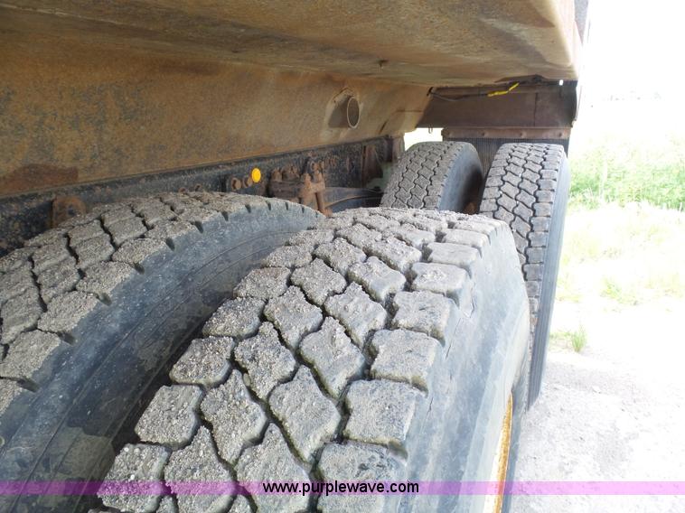 image for item J1652 1997 Volvo WG dump truck