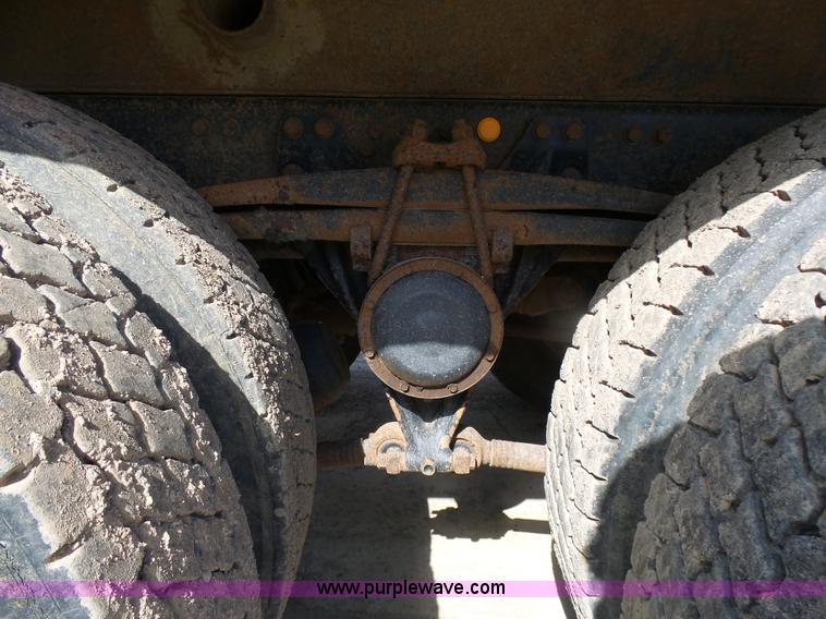 image for item J1652 1997 Volvo WG dump truck