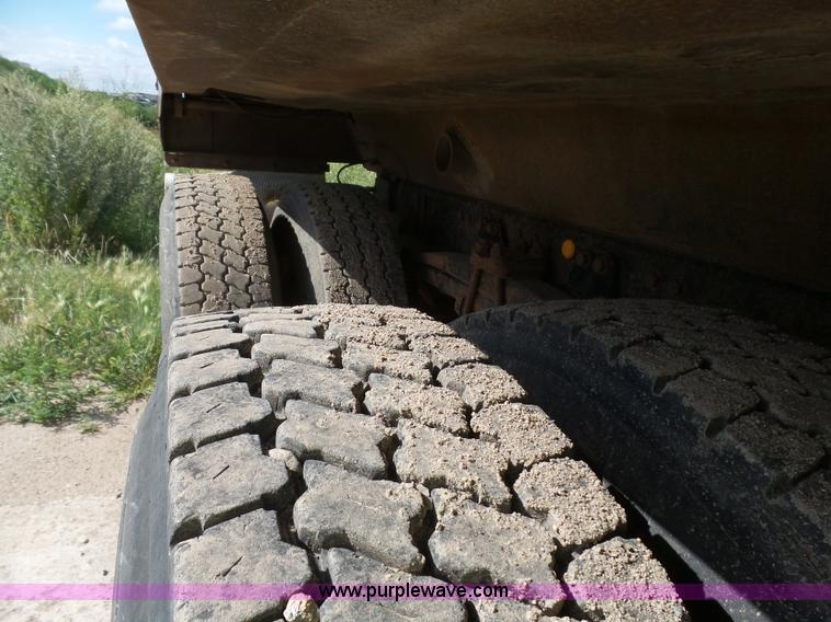 image for item J1652 1997 Volvo WG dump truck