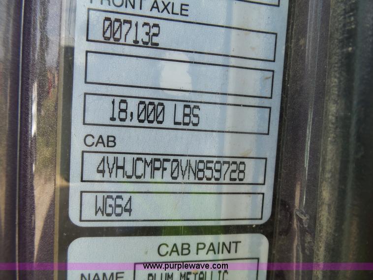 image for item J1652 1997 Volvo WG dump truck