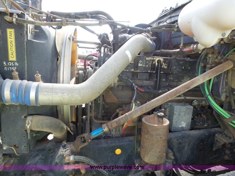 image for item J1652 1997 Volvo WG dump truck