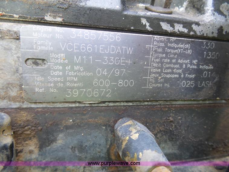 image for item J1652 1997 Volvo WG dump truck