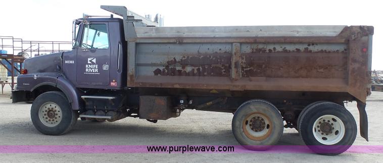 image for item J1653 1997 Volvo WG dump truck