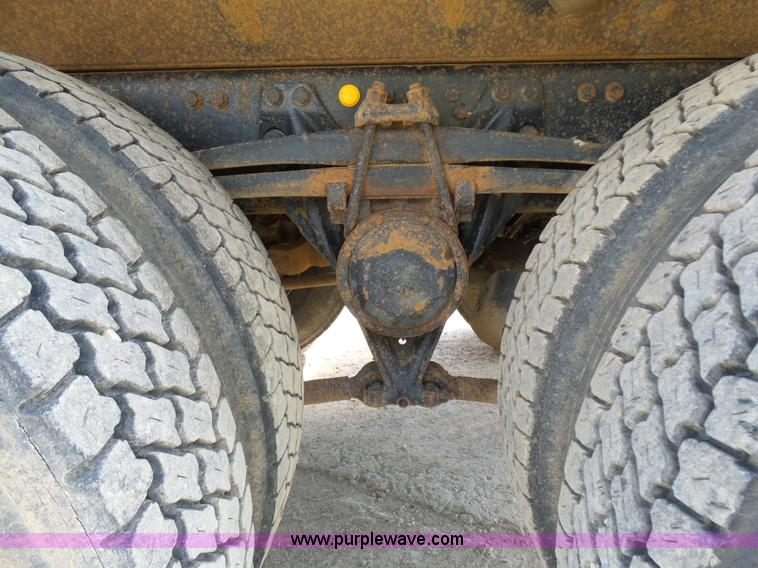 image for item J1653 1997 Volvo WG dump truck