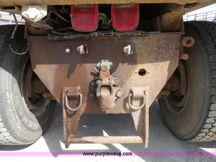 image for item J1653 1997 Volvo WG dump truck