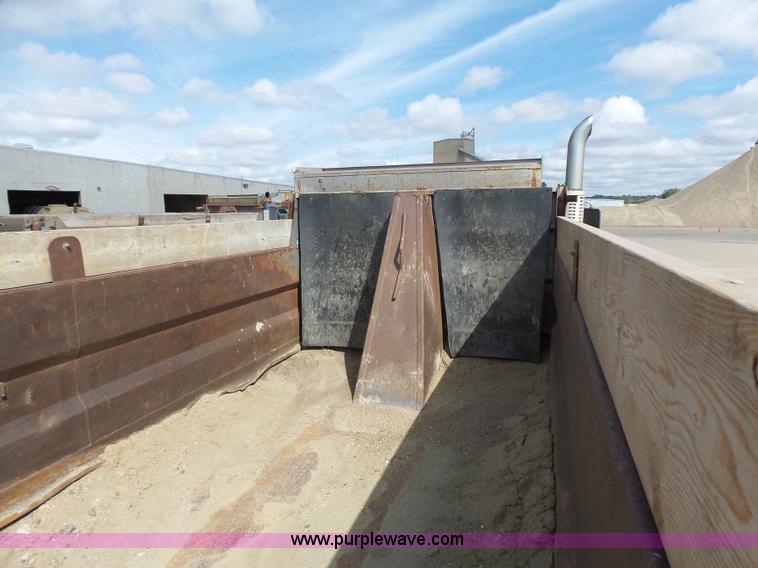 image for item J1653 1997 Volvo WG dump truck