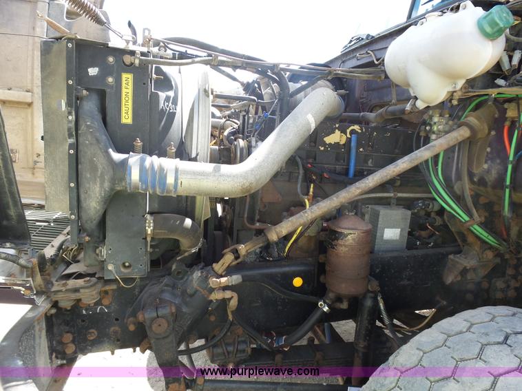 image for item J1653 1997 Volvo WG dump truck