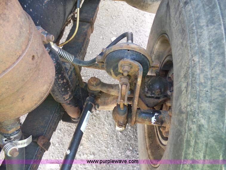 image for item J1653 1997 Volvo WG dump truck