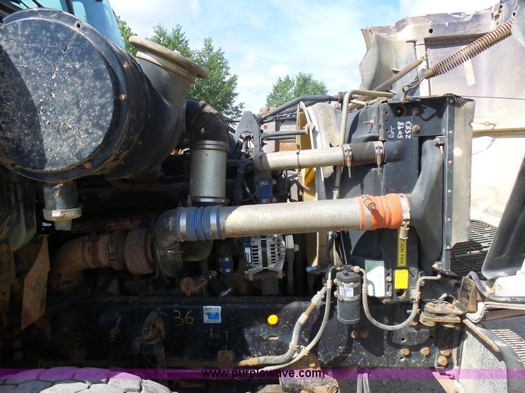 image for item J1653 1997 Volvo WG dump truck