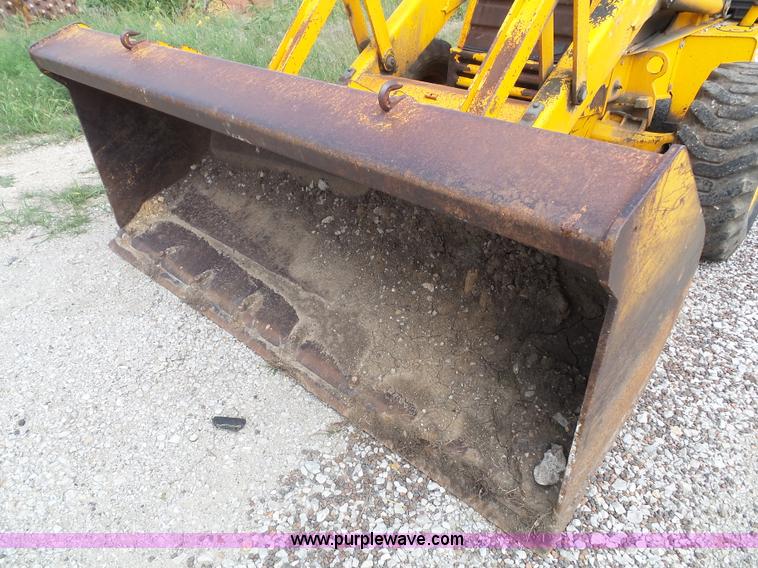 image for item J4818 JCB 215 backhoe