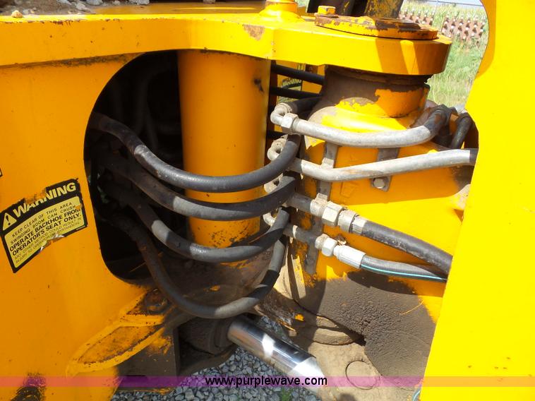 image for item J4818 JCB 215 backhoe