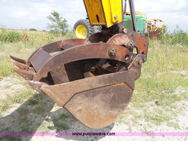 image for item J4818 JCB 215 backhoe