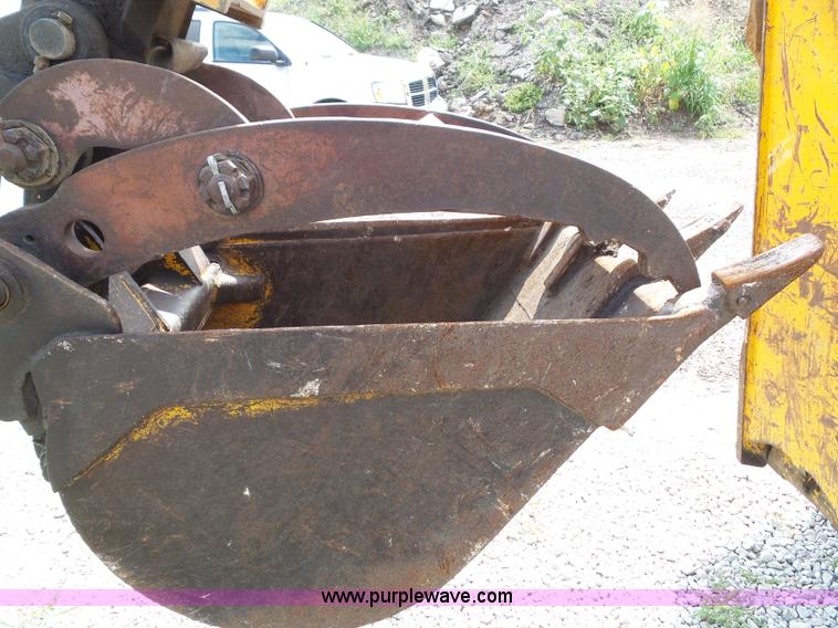 image for item J4818 JCB 215 backhoe