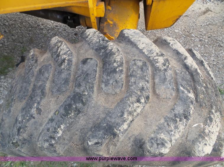 image for item J4818 JCB 215 backhoe