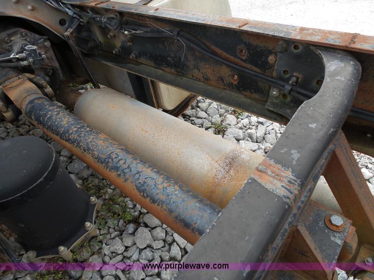 image for item K1164 1991 Ford LN9000 truck chassis