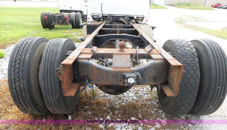 image for item K1164 1991 Ford LN9000 truck chassis