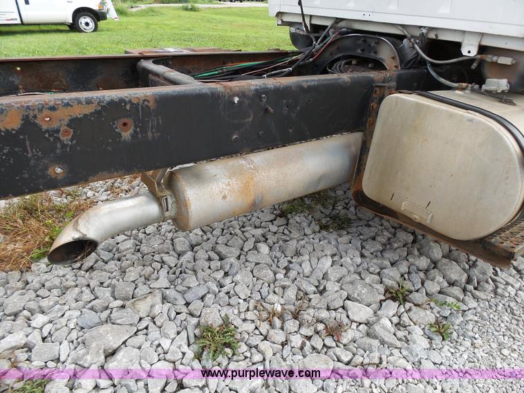 image for item K1164 1991 Ford LN9000 truck chassis