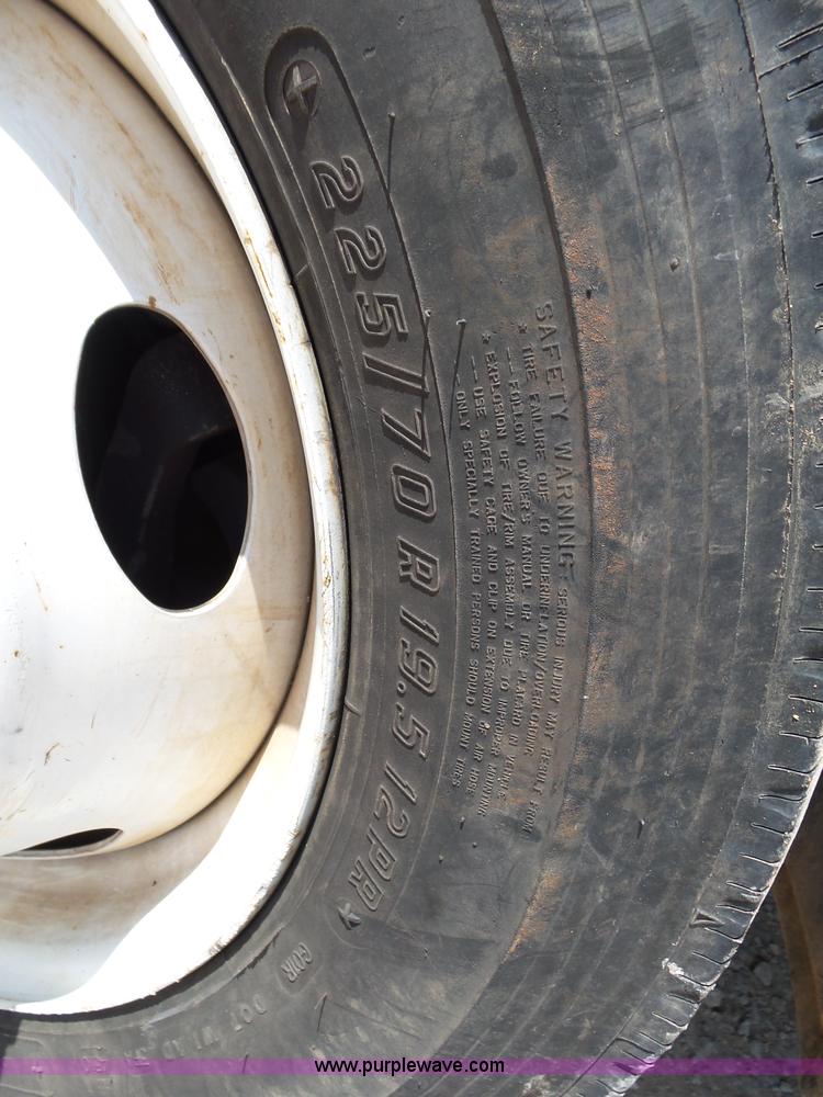 image for item K1167 1999 Ford F450 Super Duty bucket truck